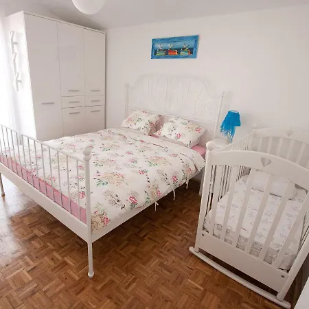 Apartament Marija Vir