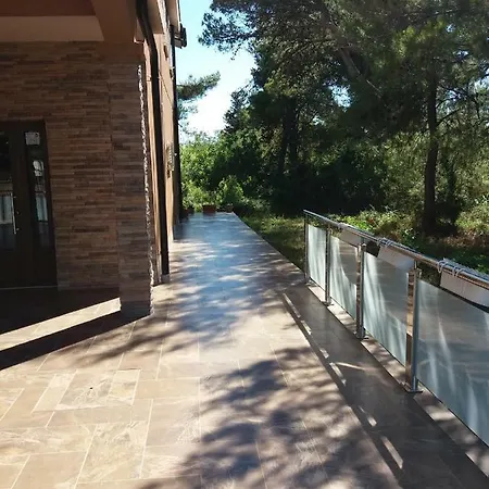 Marija Apartament Vir